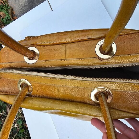 GOLDENBLEU Patent Leather Shoulder Bag Handbag Satchel, Pre-owned - Picture 4 of 10